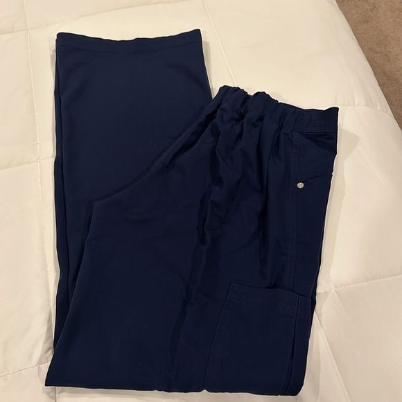 Urbane size small, navy scrub pants - Picture 4 of 4